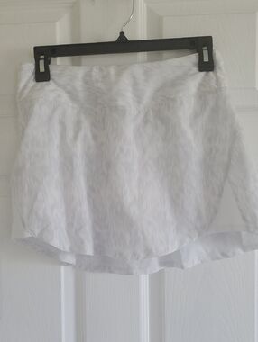 Eton White High-Low Women's Skort